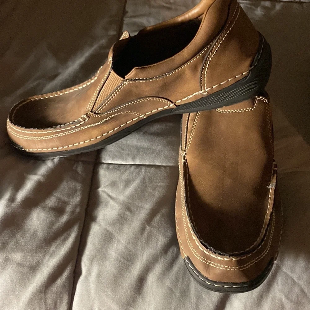 Izod size 12 brown in great condition